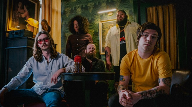 Royal Coda Drop New Tracks “We Slowly Lose Hope For Things to Come” and “Screen Time Overload”