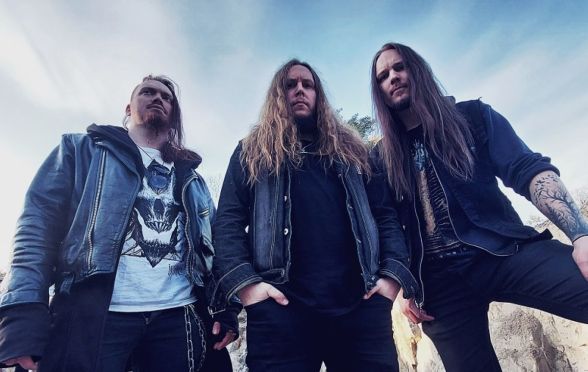 Finnish Sludge-Doom Metal band Earthblood released Primal Fury music video and EP!