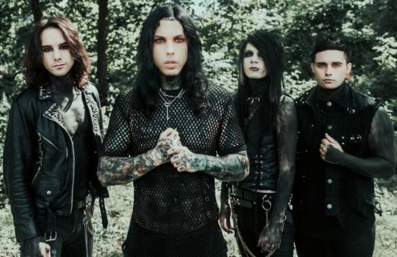 VAMPIRES EVERYWHERE! Vamp Up Billy Idol’s Immortal “White Wedding”