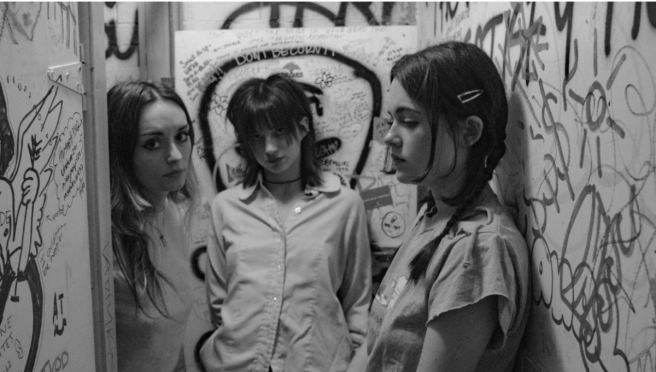 HELLO MARY Announce New Album ‘Emita Ox’ Out September 13th via Frenchkiss Records & Share New Single “Three”