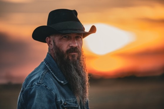 Cody Jinks Announces Headlining 2025 North American Hippies And Cowboys Tour