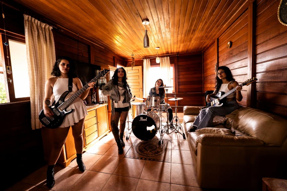 MALVADA Announces Self-Titled Studio Album Out June 13, 2025 via Frontiers Music Srl