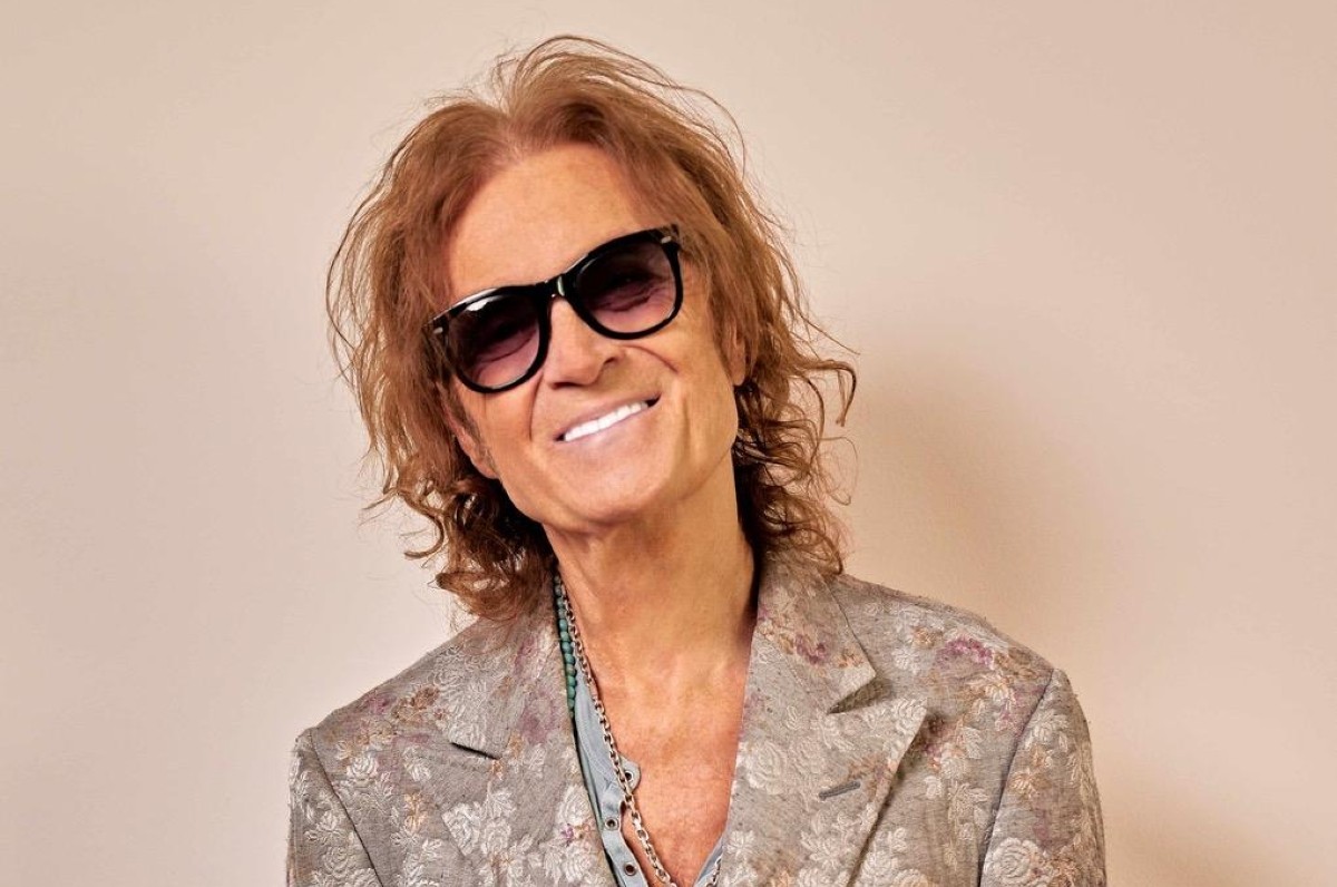 Rock Icon GLENN HUGHES Unveils New Single “Voice In My Head” and Lyric Video