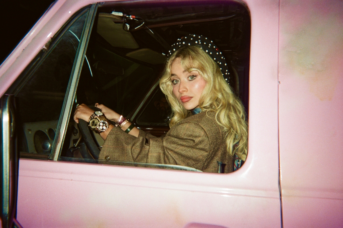 TWO-TIME GRAMMY AWARD WINNING GLOBAL SUPERSTAR SABRINA CARPENTER RELEASES OFFICIAL MUSIC VIDEO FOR “HOUSE TOUR”