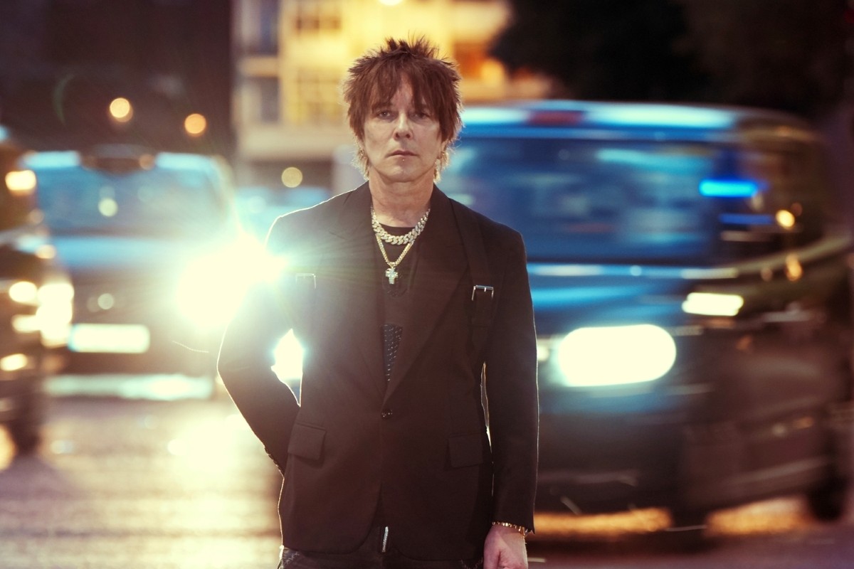 BILLY MORRISON Takes A Deep Dive Into His Psyche With Just-Released Single/Video “Hollow”
