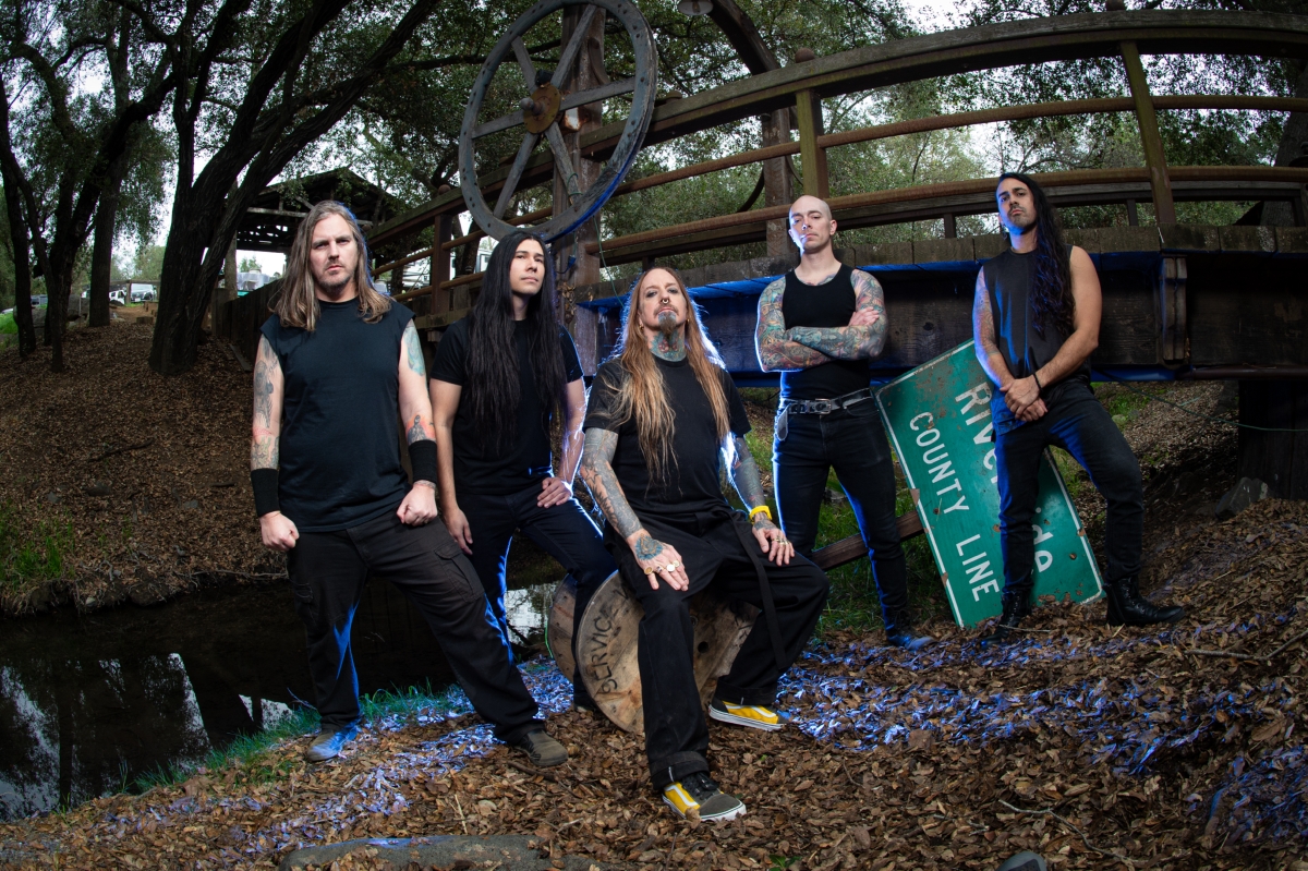 DEVILDRIVER Unleash New Single “Dead In The Water” From Upcoming Album “Strike To Kill,” Out 7/10