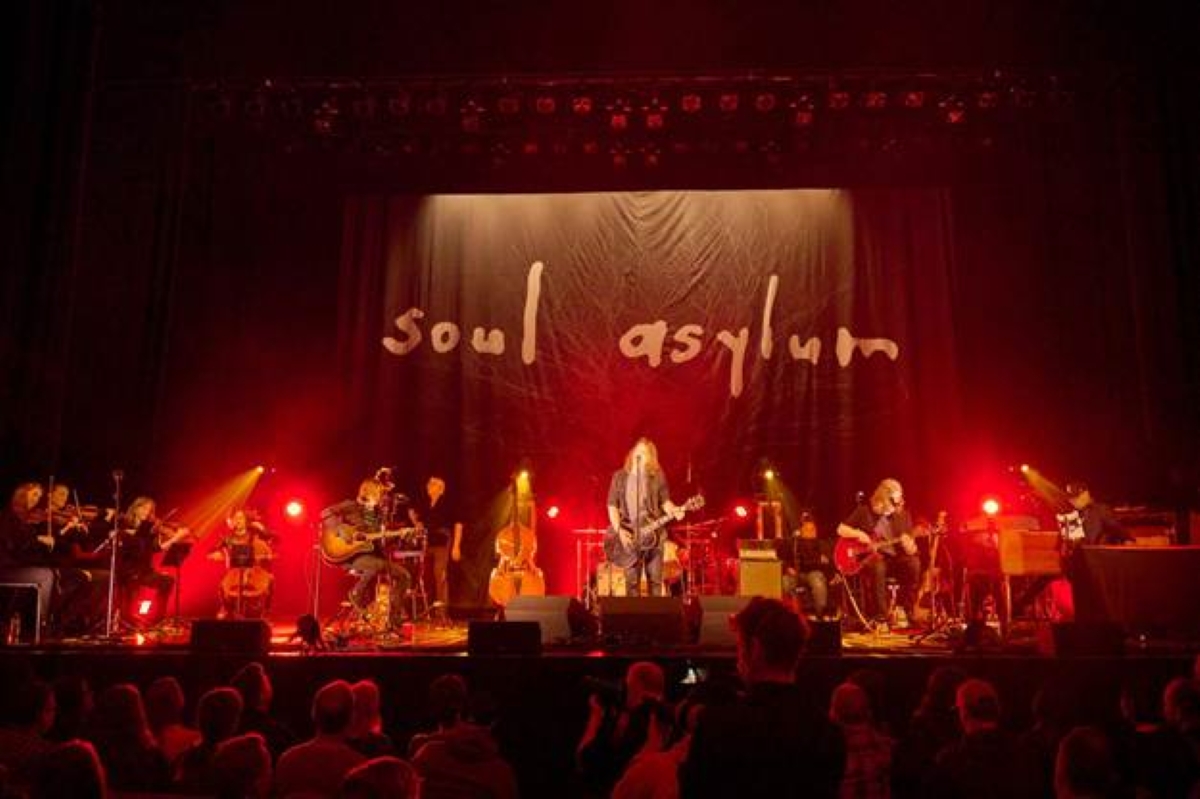 SOUL ASYLUM ANNOUNCES WORLDWIDE TOUR / New Live Recording of Longtime Favorite “What Will Become of Me” ​