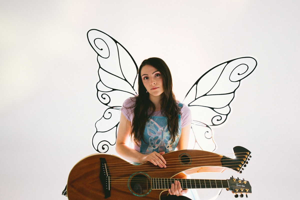 MAIAH WYNNE ANNOUNCES NEW STUDIO ALBUM INTO THE WAVES, SET FOR RELEASE ON SEPT 25TH